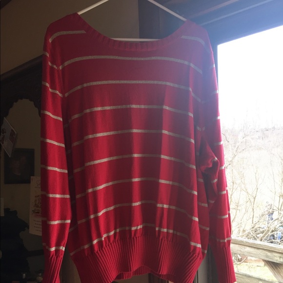 Dressy sweater light weight - Picture 2 of 3